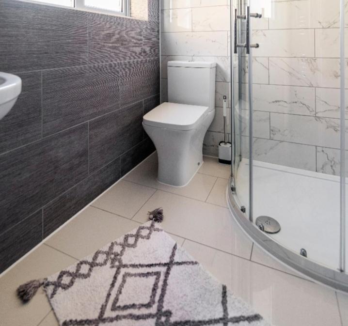 אוקספורד Luxury House 4 Ensuite Bedrooms, Free Parking ,Wifi מראה חיצוני תמונה